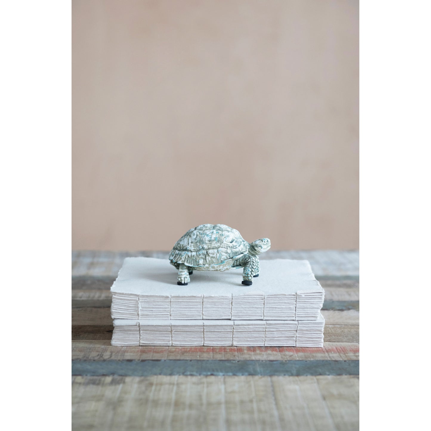 Tortuga de resina envejecida