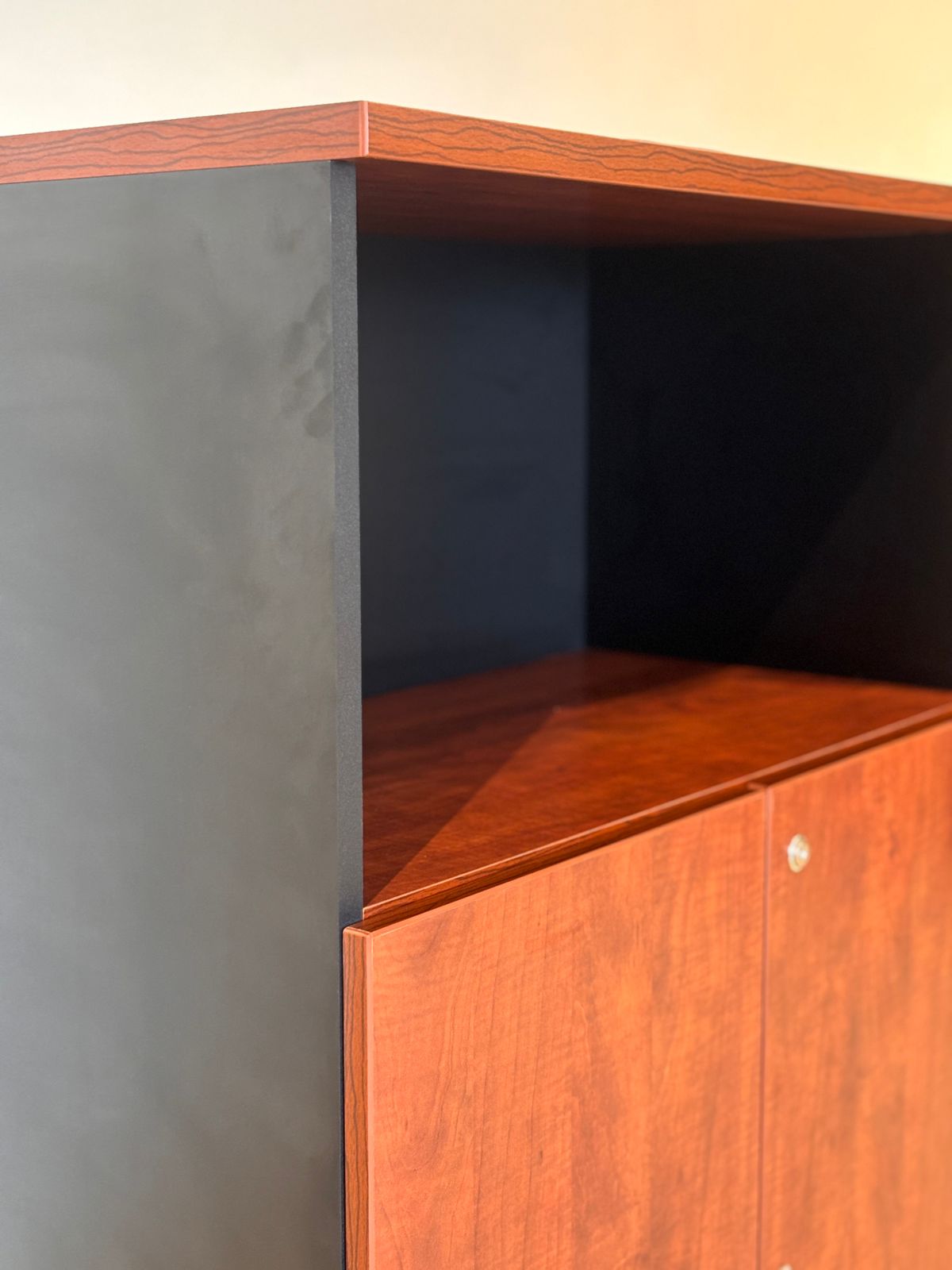 Gabinete Medio Doble Puerta CH/BLK