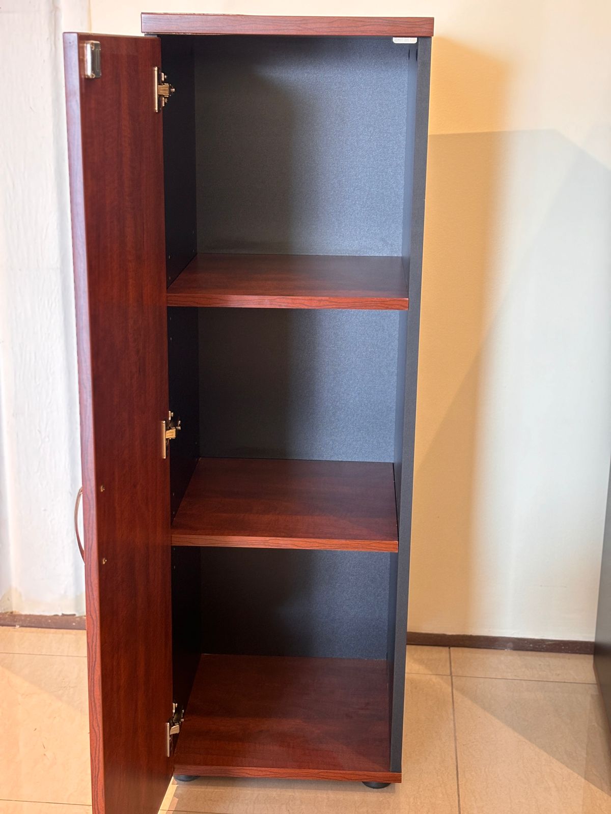 Gabinete Bajo Izquierda
