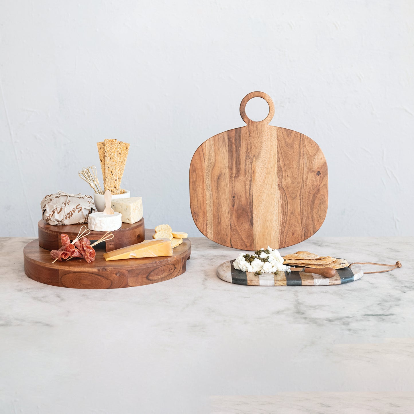 Pedestal de madera de acacia natural