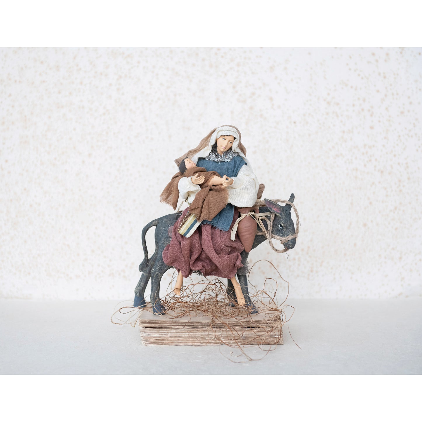 Figura de Virgen María con Niño Jesús