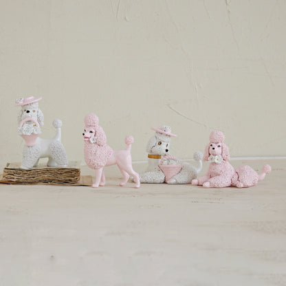 Poodle con Sombrero y Canasta - Recostado